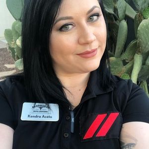 Meet your Posher, Kendra